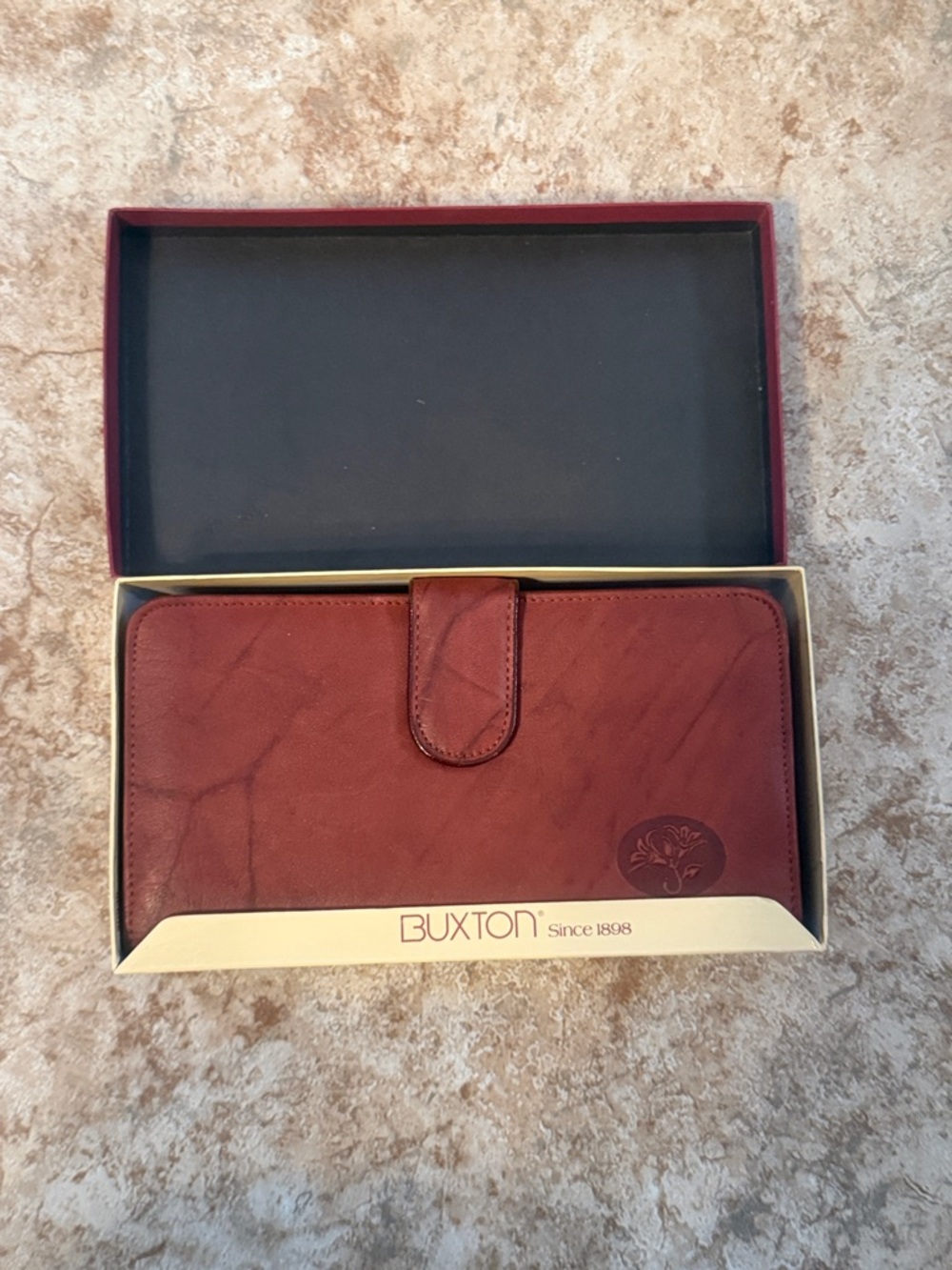 Buxton Red-Brown Leather Wallet Organizer